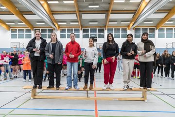 Bild 20 - B-Juniorinnen 2 Loewinnen Cup